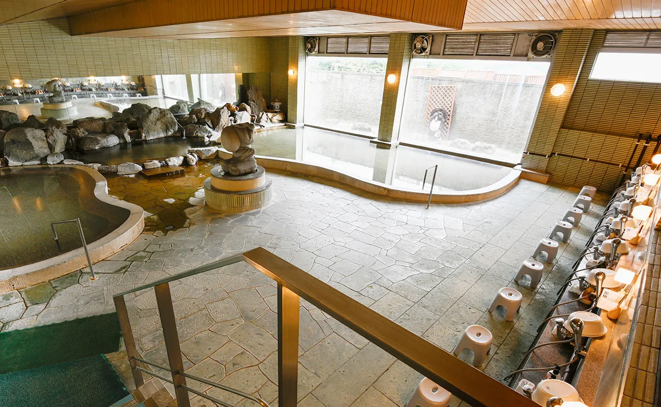 Photo:large public bath